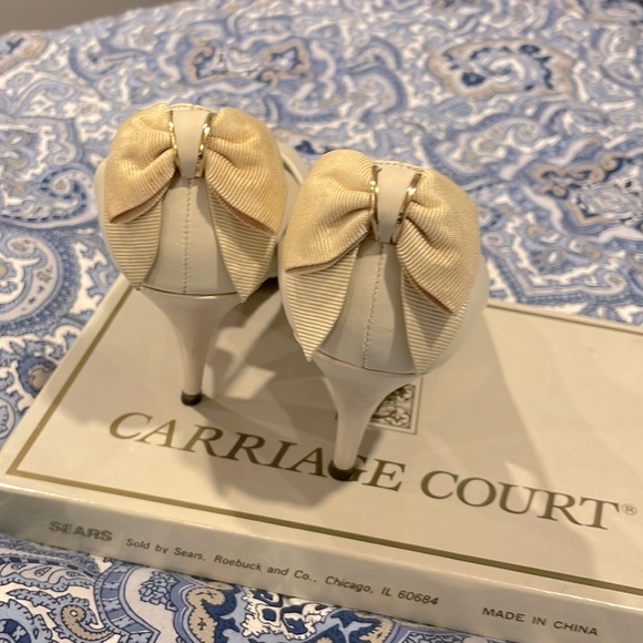 Off-white heels - Picture 2 of 3